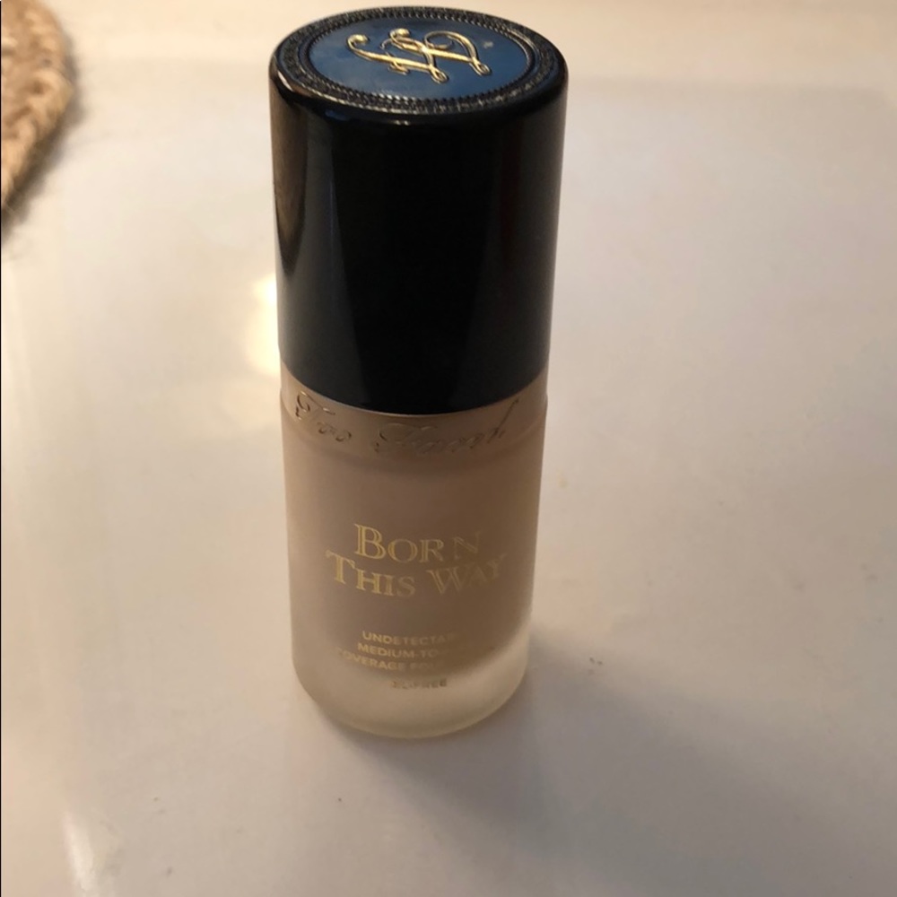 Too Faced Born This Way foundation
